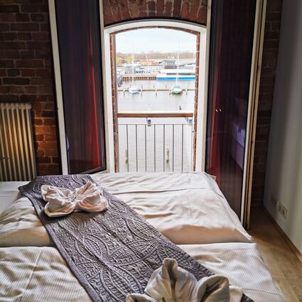 Aussicht auf den Hafen – Hotel Speicher Barth