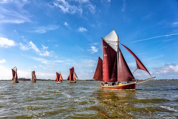 Zeesbootregatta auf dem Saaler Bodden