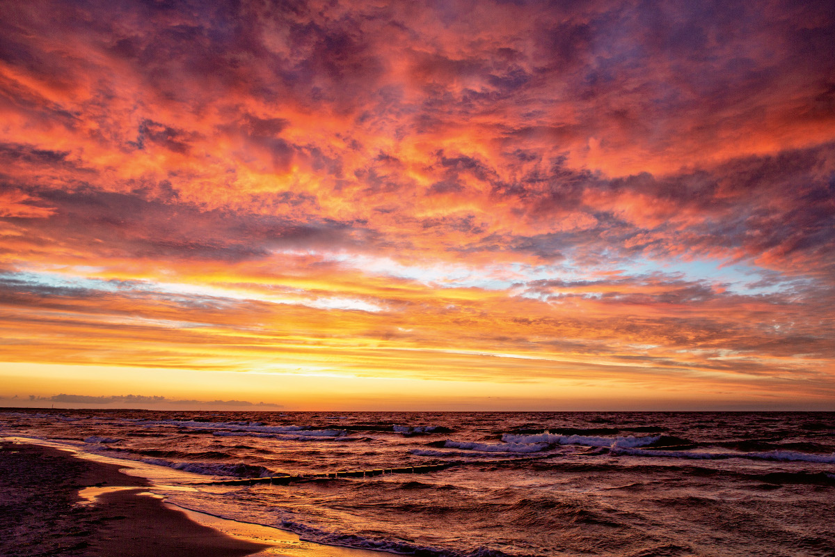 Sonnenuntergang am Strand.