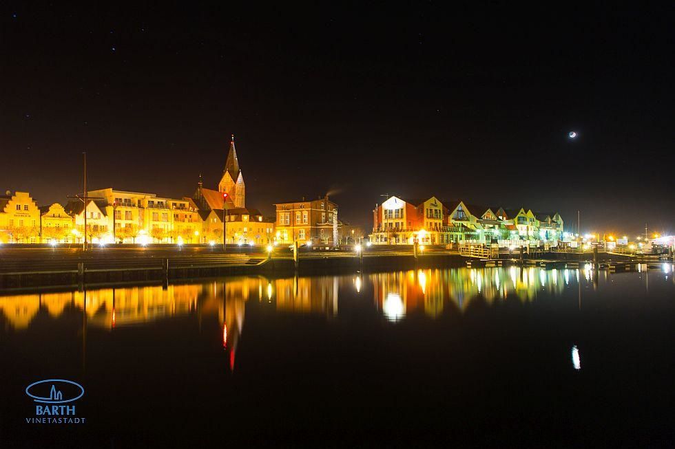 Vinetastadt Barth bei Nacht